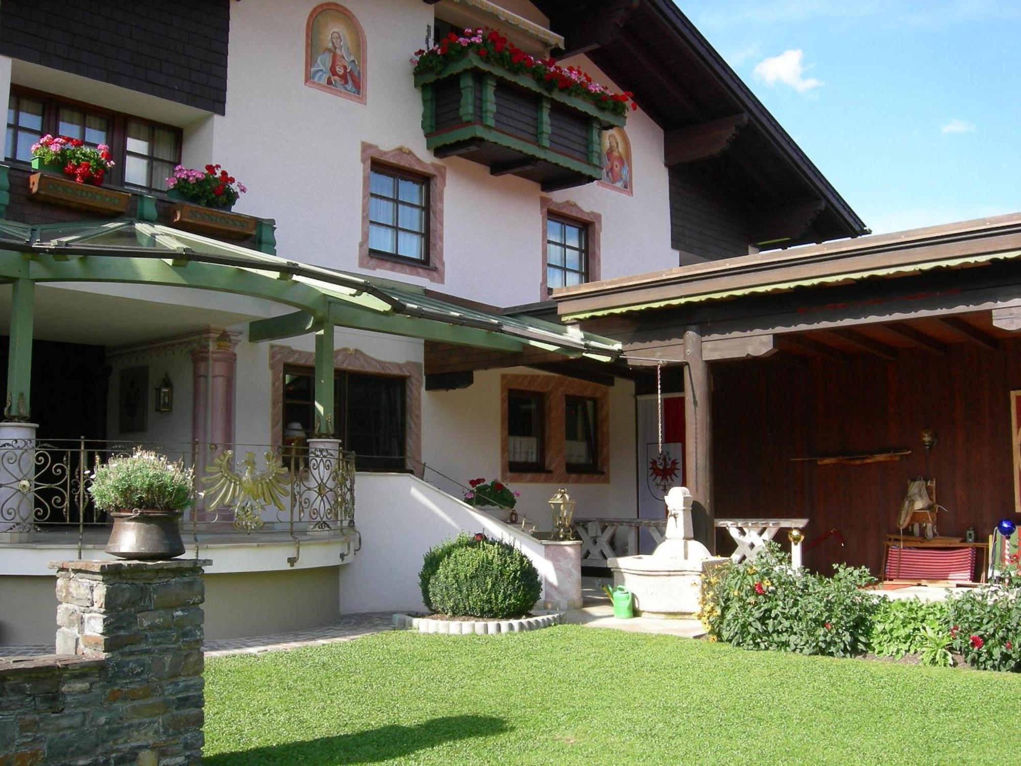 Готель S'Hoamatl Hofen Екстер'єр фото